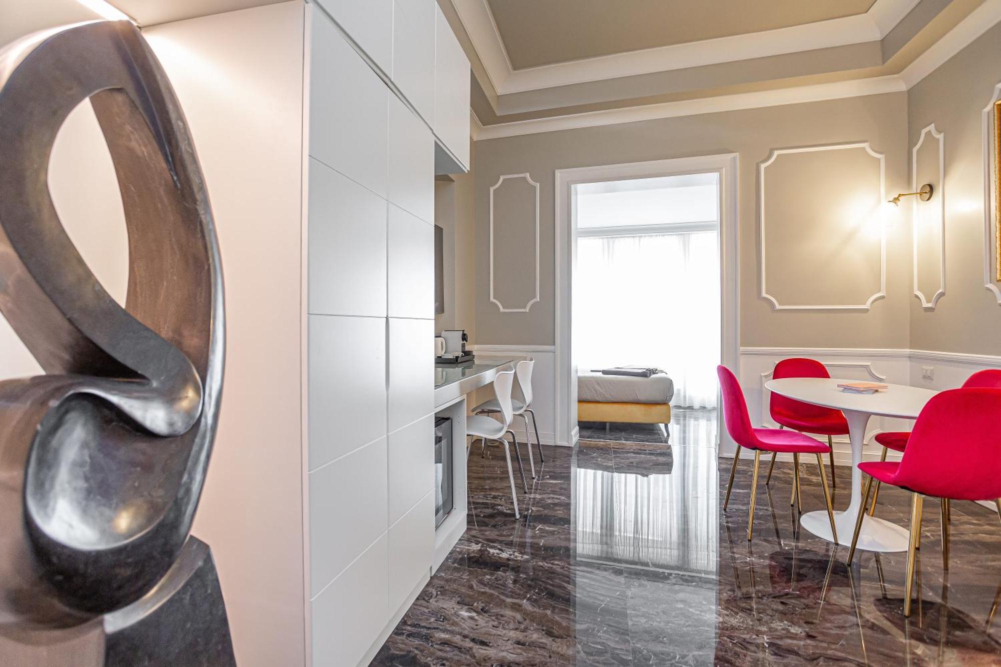 Luxury Over Time - With Terrace And View Of Piazza Di Spagna Rom