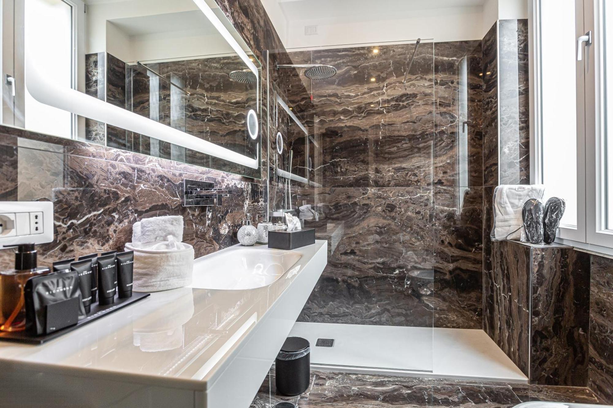Luxury Over Time - With Terrace And View Of Piazza Di Spagna Apartment *