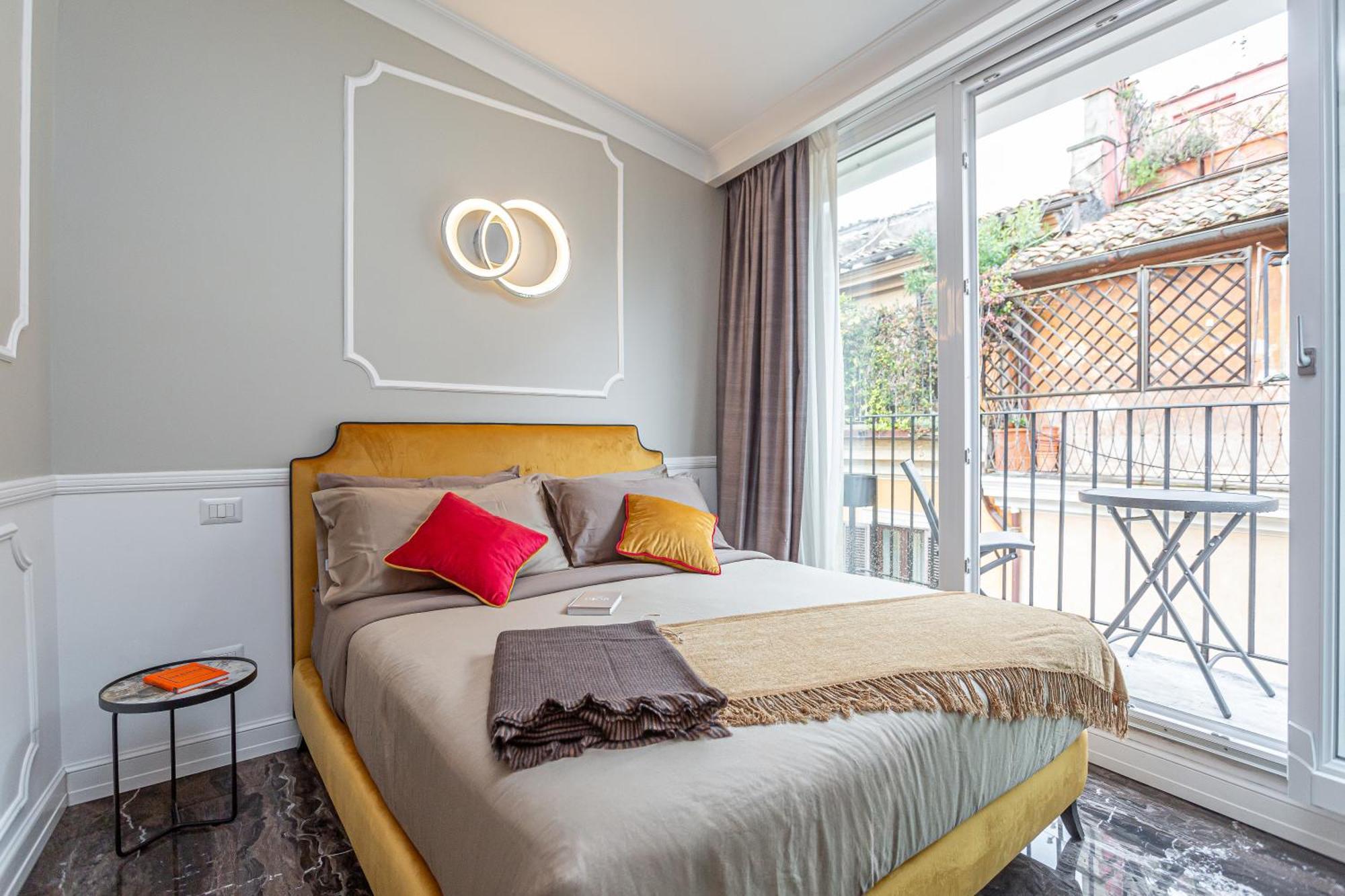 Luxury Over Time - With Terrace And View Of Piazza Di Spagna Apartment *